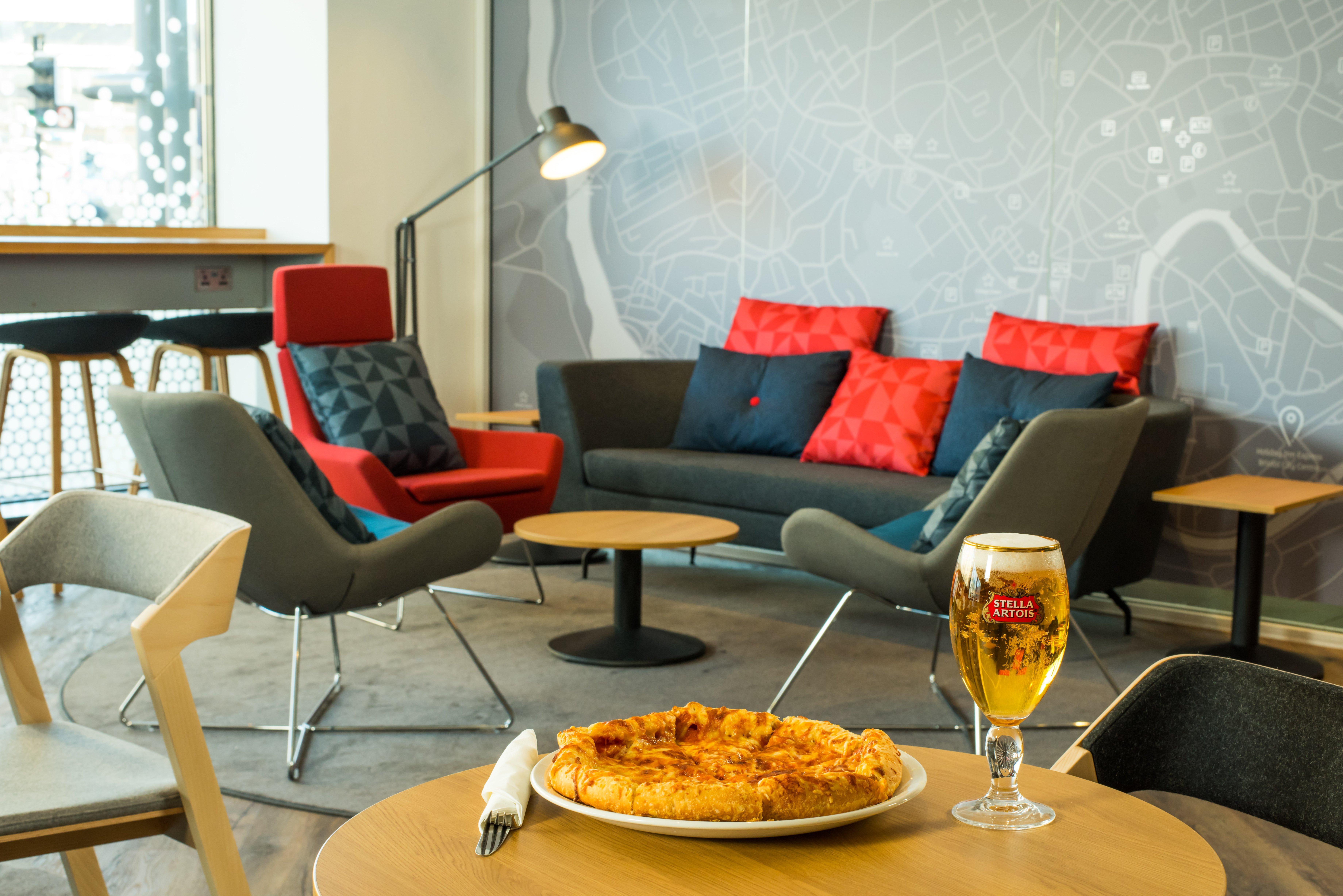 Holiday Inn Express Bristol City Centre By Ihg Екстериор снимка