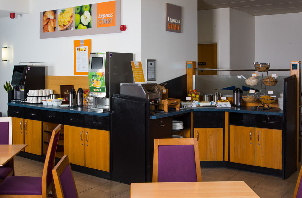 Holiday Inn Express Bristol City Centre By Ihg Екстериор снимка